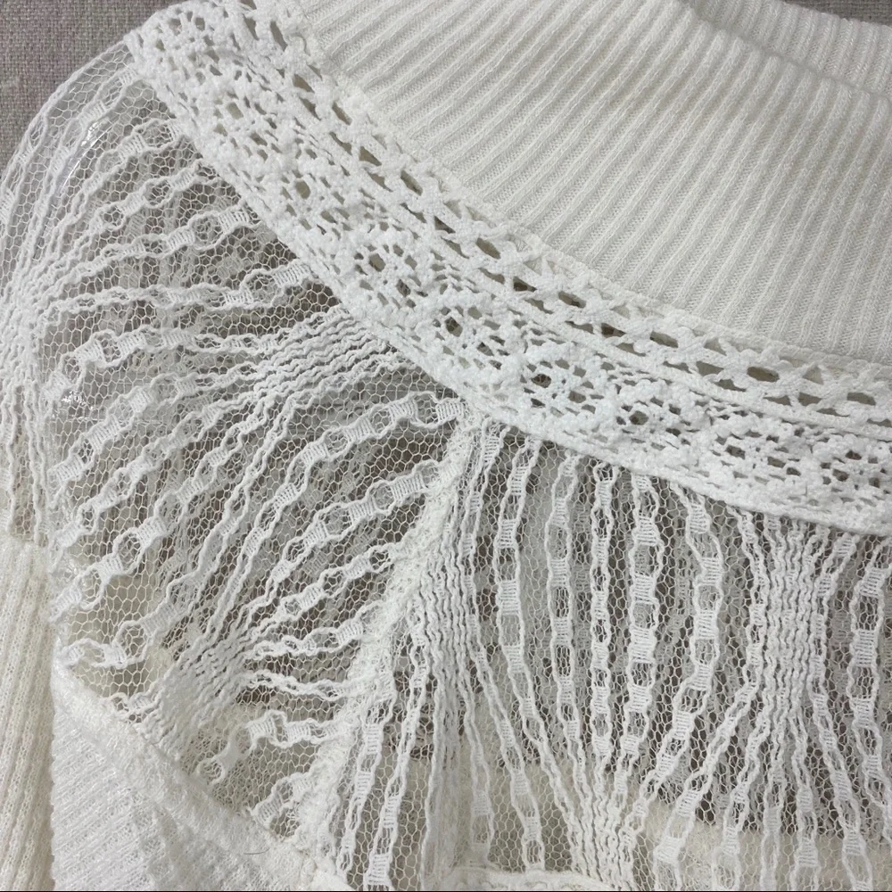 Free people Spring Valley ivory lace yolk trim thermal long sleeve top Size XS